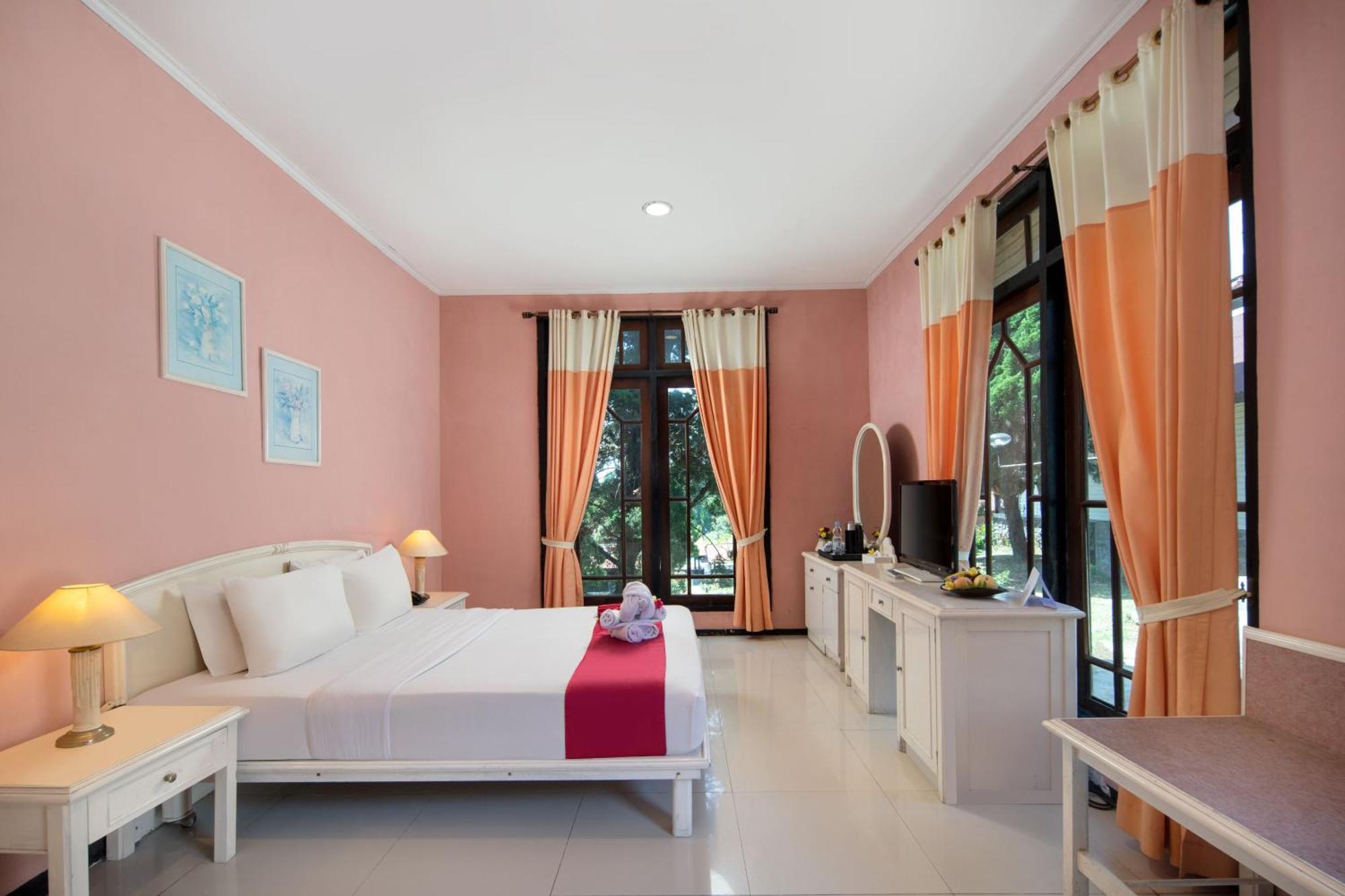 Royal Hotel And Villas Trawas Dış mekan fotoğraf