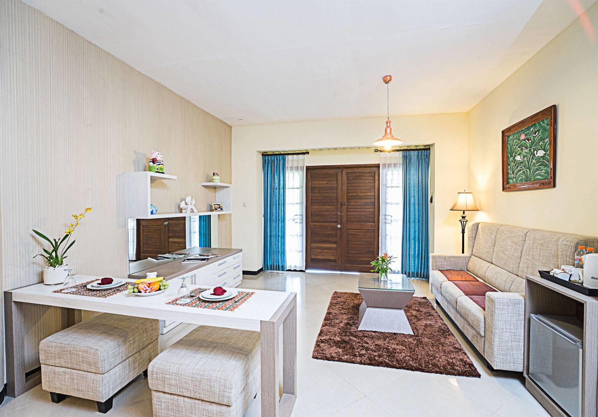 Royal Hotel And Villas Trawas Dış mekan fotoğraf